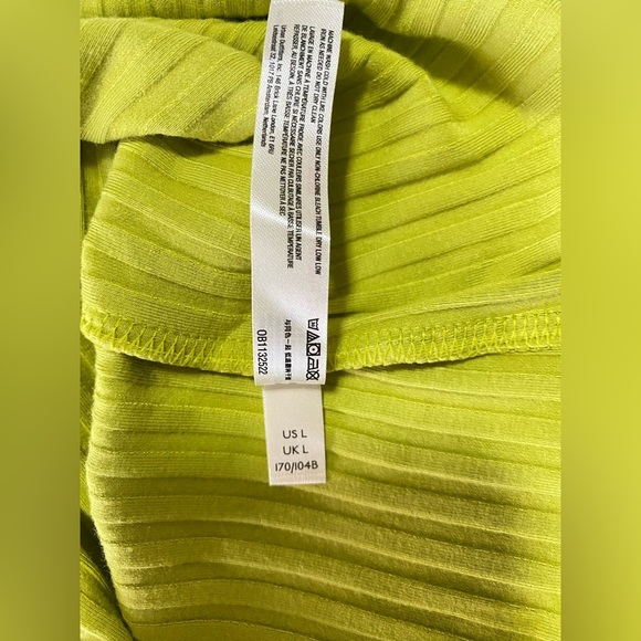 Free People Blissed Out Yoga Tank Top in Sparkling Citrus Green Size Large - Picture 9 of 9